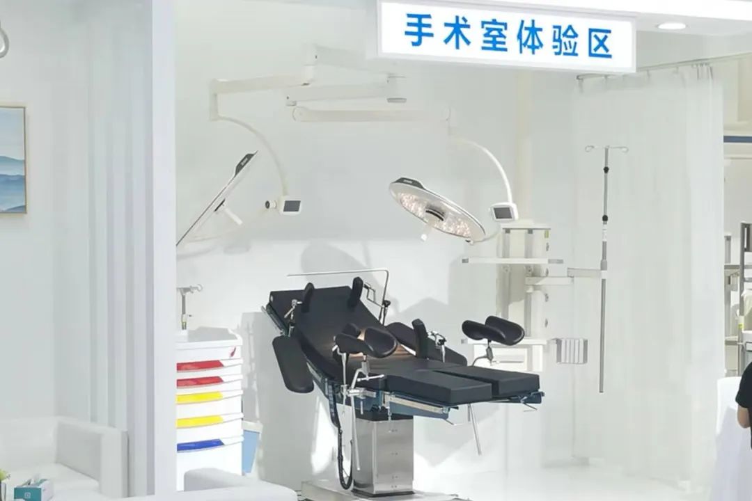 尊龙中国医疗,电动病床,DA-7